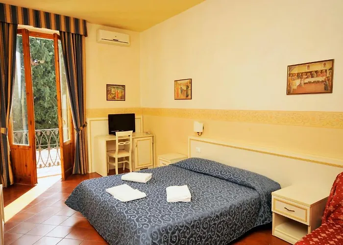 Hotel Marine 3*