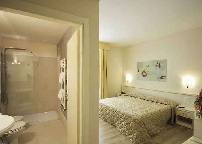 Marine Hotel 3*