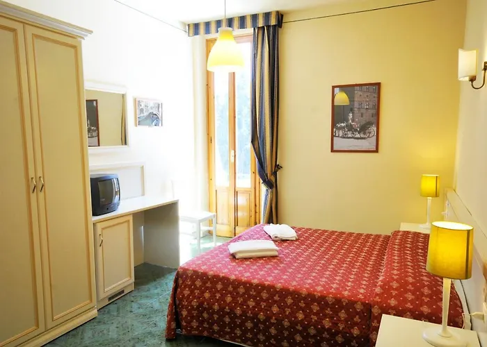 Hotel Marine 3*