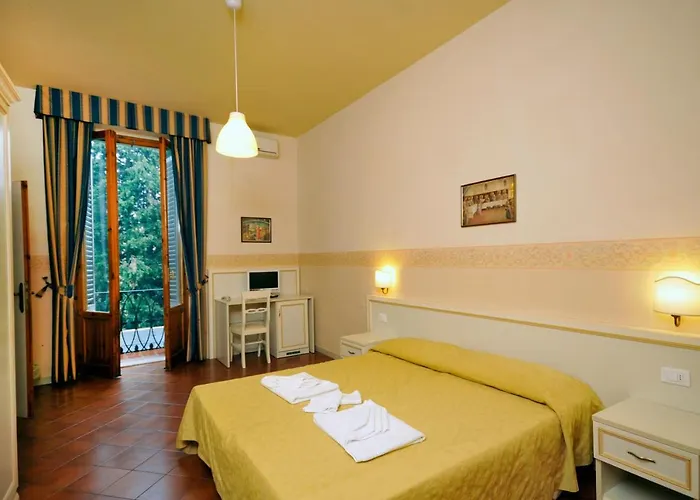 Marine Hotel