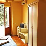 Marine 3* Florence